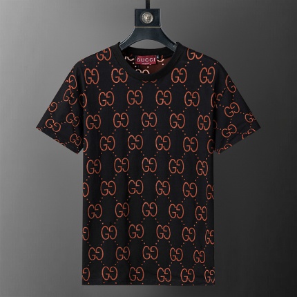 Gucci T-shirts for Men in 204119