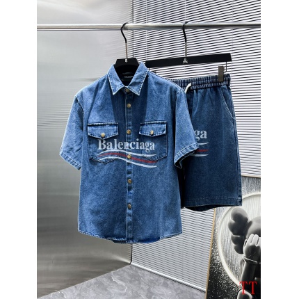 New Arrivals Balenciaga Short Tracksuits in 204132