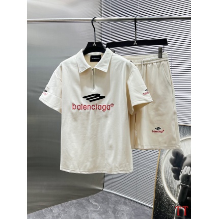 New Arrivals Balenciaga Short Tracksuits in 204140