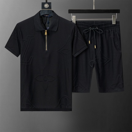 Louis Vuitton Short Tracksuits For Men in 204147