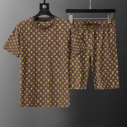 Louis Vuitton Short Tracksuits For Men in 204149