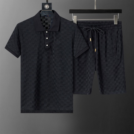 Louis Vuitton Short Tracksuits For Men in 204163