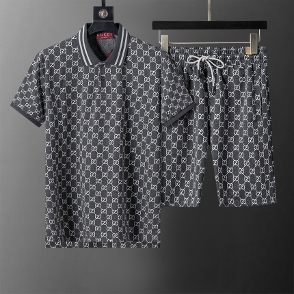 Gucci Short Tracksuits For Men in 204174