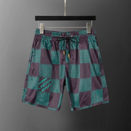 Louis Vuitton Short Pants For Men in 204202