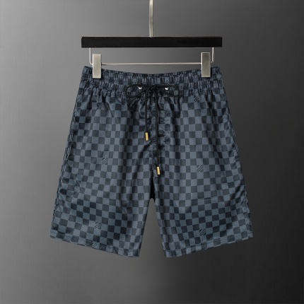 Louis Vuitton Short Pants For Men in 204204