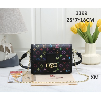 Louis Vuitton Cross Bags in 204399