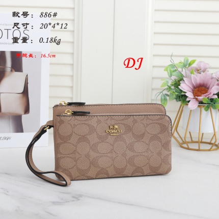 Coach Handbags in 204460