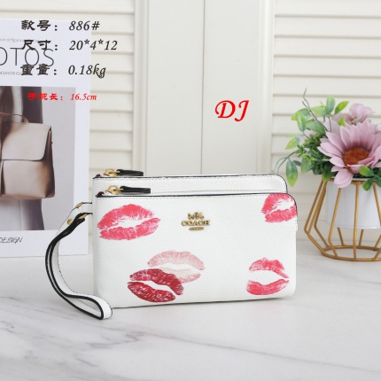 Coach Handbags in 204464