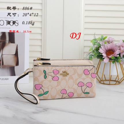 Coach Handbags in 204465