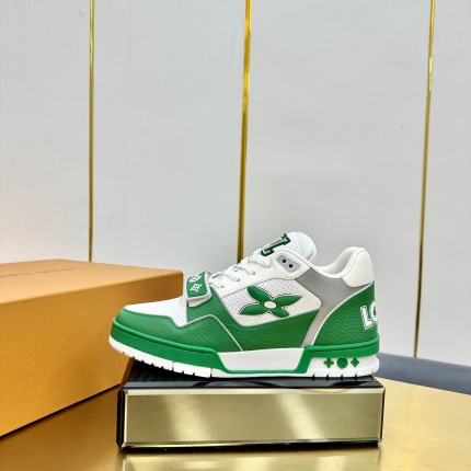 High quality Louis Vuitton Sneakers For Men in 204607