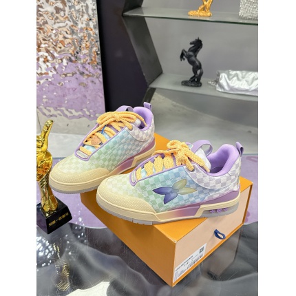 Top quality Louis Vuitton Trainer Sneakers in 204714