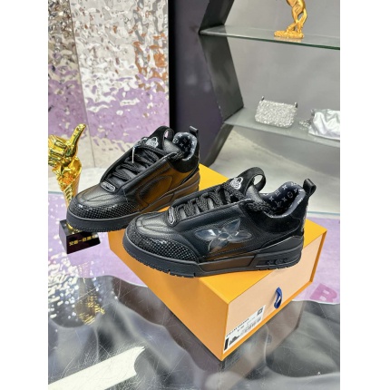 Top quality Louis Vuitton Trainer Sneakers in 204717