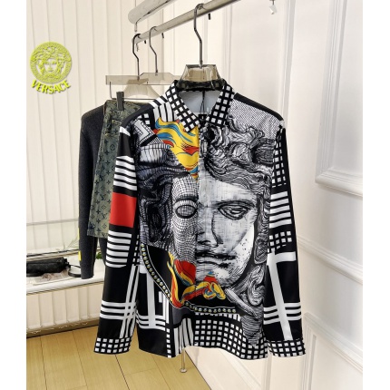 Versace Long-Sleeved Polo Shirts for Men in 204723