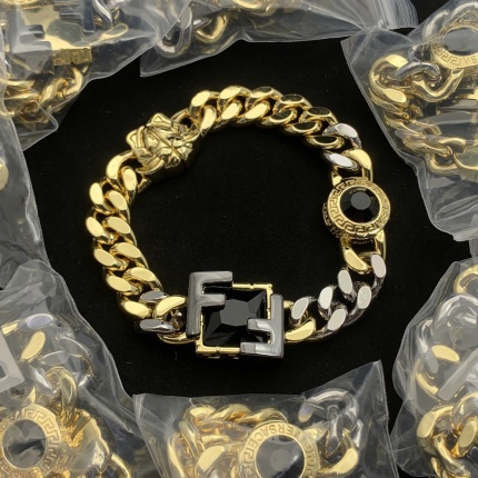 Versace Bracelets in 204756