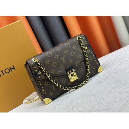 Louis Vuitton AAA Mini Shoulder Bags in 204840