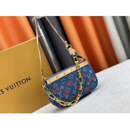 Louis Vuitton AAA Mini Shoulder Bags in 204841