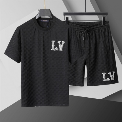 Louis Vuitton Short Tracksuits For Men in 204888