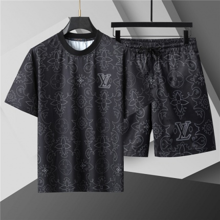 Louis Vuitton Short Tracksuits For Men in 204896