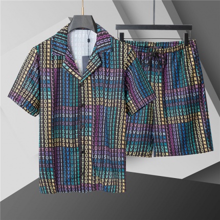 Louis Vuitton Short Tracksuits For Men in 204899