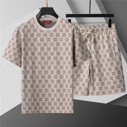 Gucci Short Tracksuits For Men in 204907