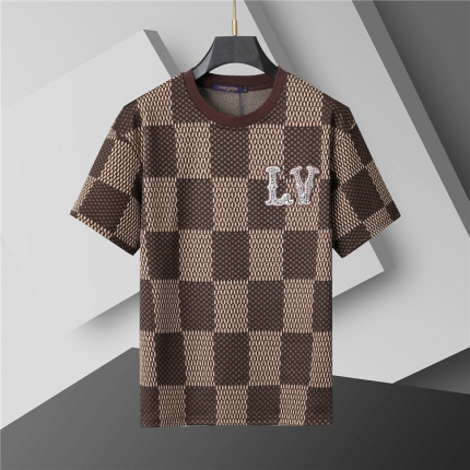 Louis Vuitton T-Shirts for Men in 204947