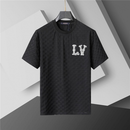 Louis Vuitton T-Shirts for Men in 204962