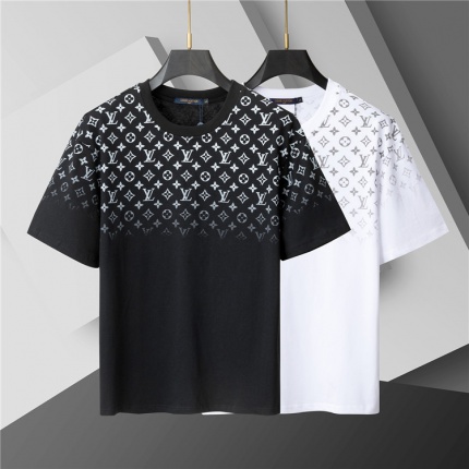 Louis Vuitton T-Shirts for Men in 204972