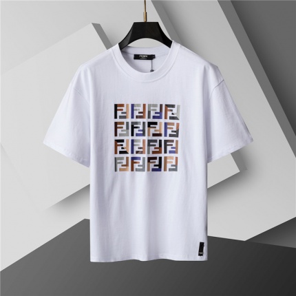 FENDI T-shirts for Men in 204976