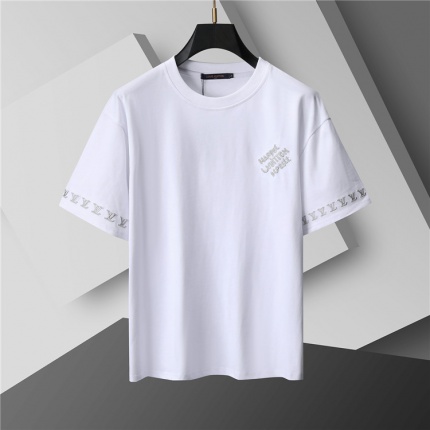 Louis Vuitton T-Shirts for Men in 204980