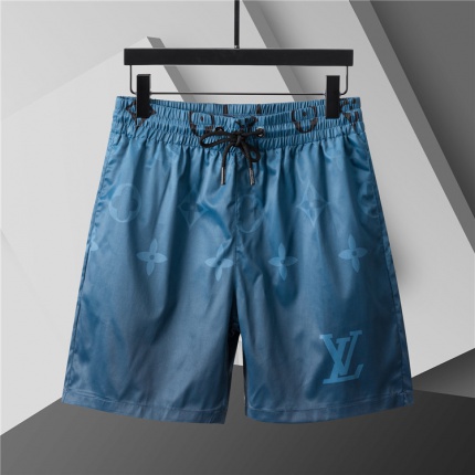 Louis Vuitton Short Pants For Men in 205142