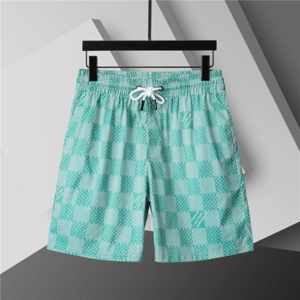 Louis Vuitton Short Pants For Men in 205149