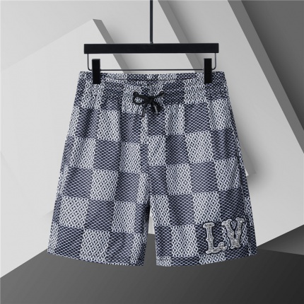 Louis Vuitton Short Pants For Men in 205154