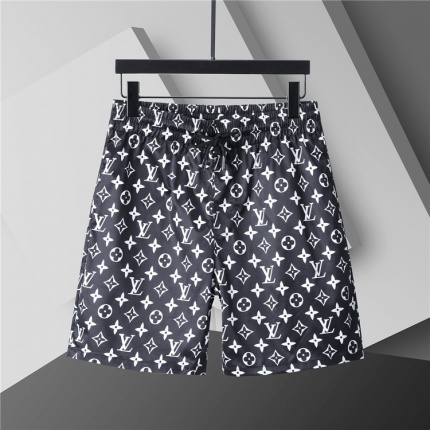 Louis Vuitton Short Pants For Men in 205155