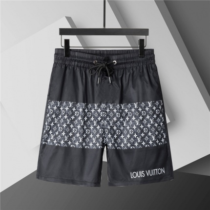 Louis Vuitton Short Pants For Men in 205171