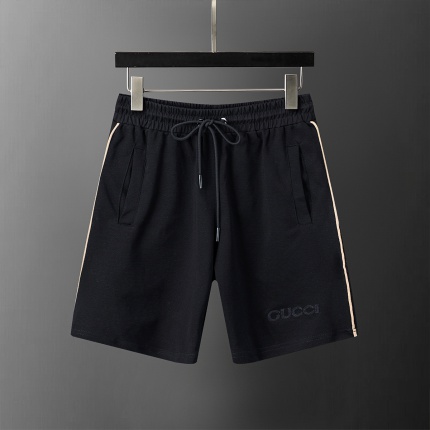 Gucci Short Pants For Men in 205191