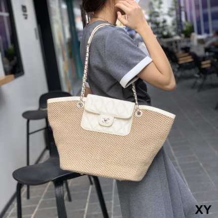 Cheap Chanel Handbags in 205277