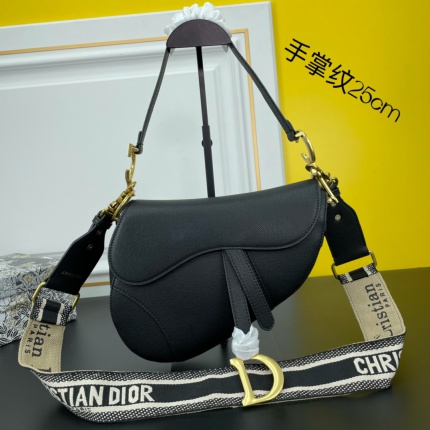 Dior AAA Quality Handbags in 205286