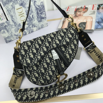 Dior AAA Quality Handbags in 205292