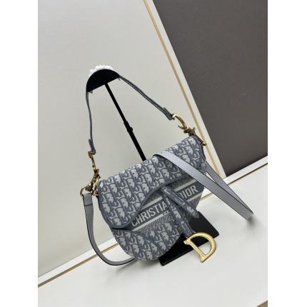 Dior AAA Quality Handbags in 205295