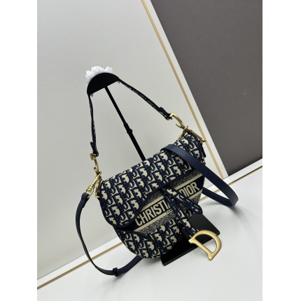 Dior AAA Quality Handbags in 205296