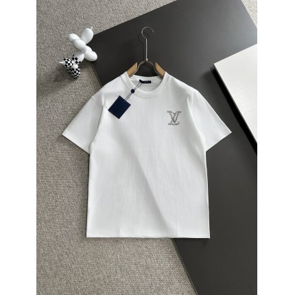 Louis Vuitton T-Shirts for Men in 205310