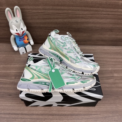 New Arrivals Off White Sneakers Be Right Back Sneakers in 205341