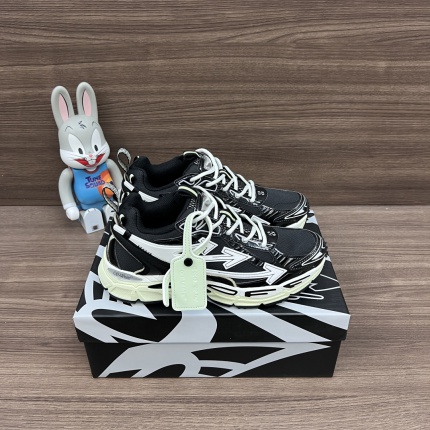 New Arrivals Off White Sneakers Be Right Back Sneakers in 205350