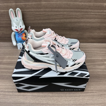 New Arrivals Off White Sneakers Be Right Back Sneakers in 205353