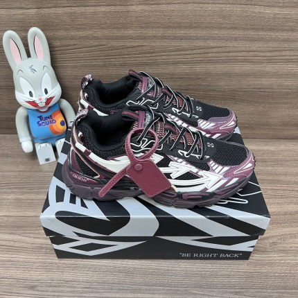 New Arrivals Off White Sneakers Be Right Back Sneakers in 205356