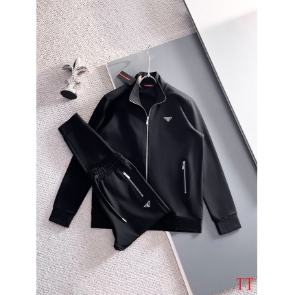 New Arrivals Prada Tracksuits For Men in 205377