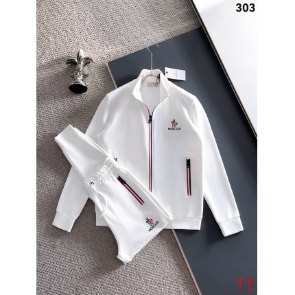 New Arrivals Moncler Tracksuits For Men in 205386