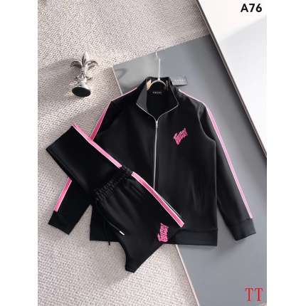 New Arrivals Gucci Tracksuits For Men in 205404