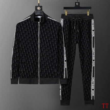 New Arrivals Dior Tracksuits For Men in 205408