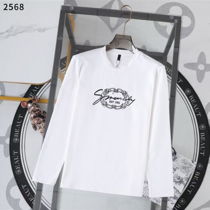 Givenchy Long-Sleeved T-Shirts for Men in 205452